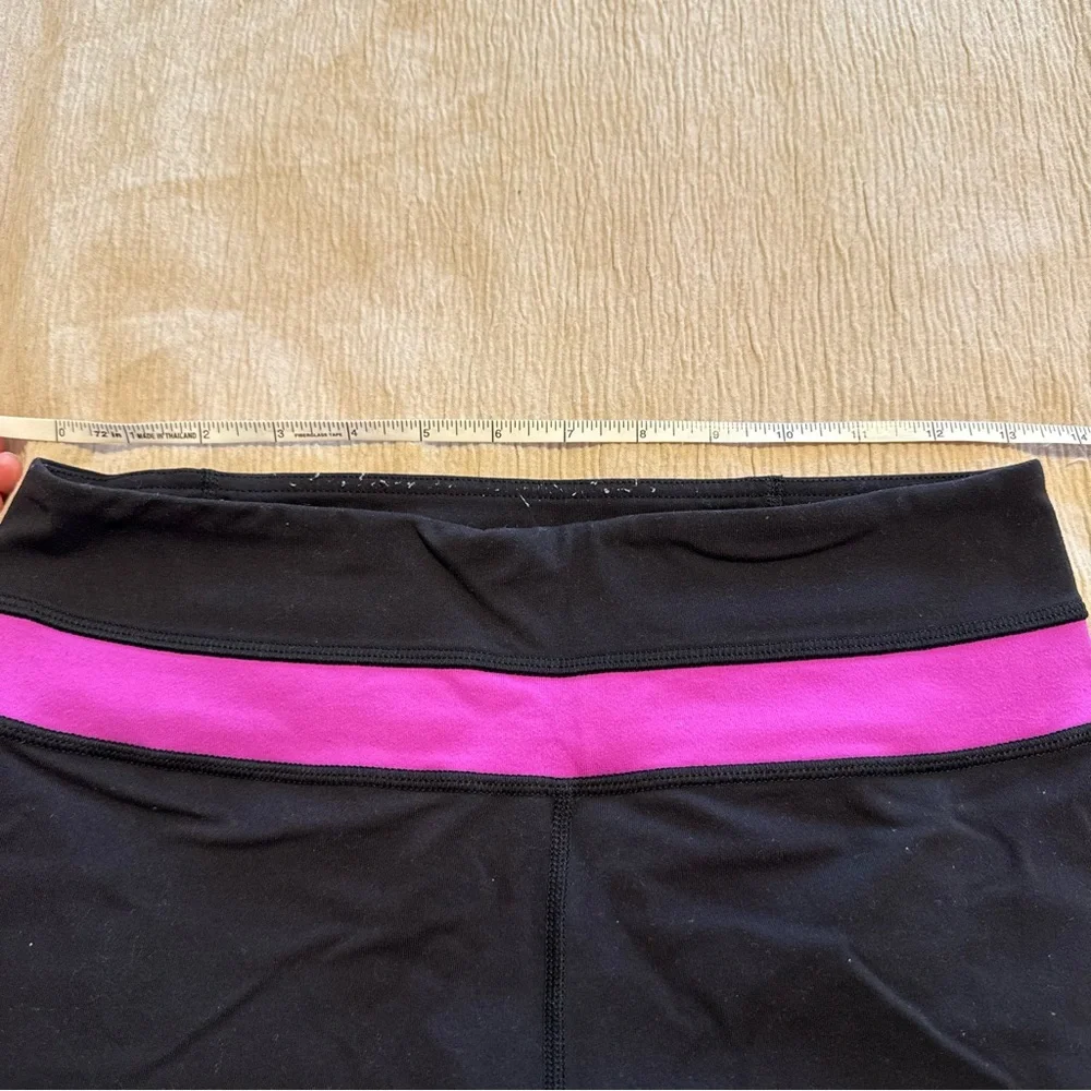 Lululemon pant - Picture 9 of 11